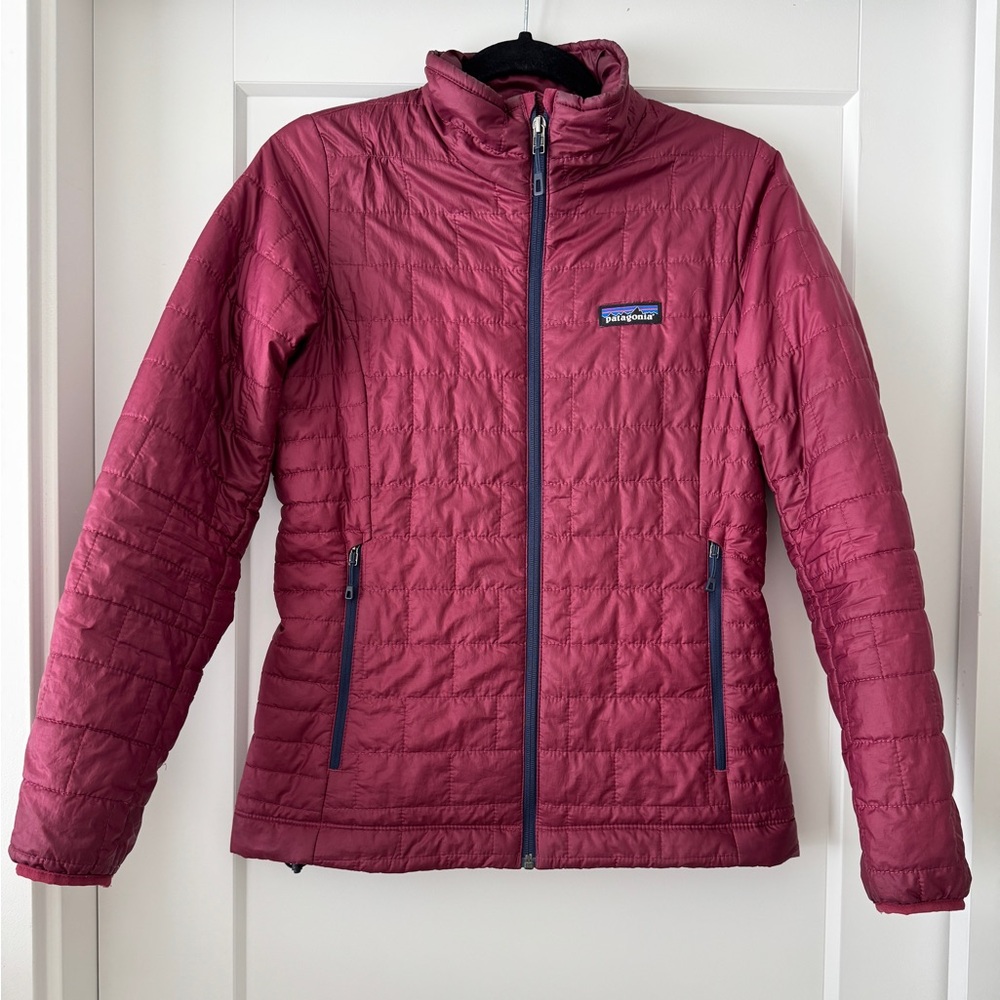 Patagonia women’s XS maroon with navy trim nano puff jacket